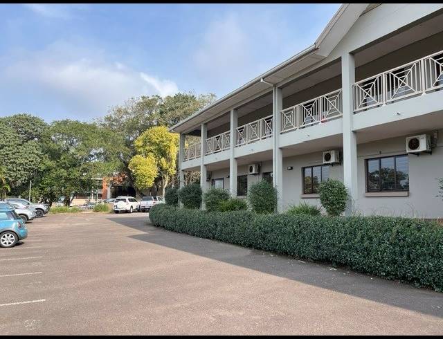 13.70M² BUSINESS CENTRE TO LET IN GILLITTS